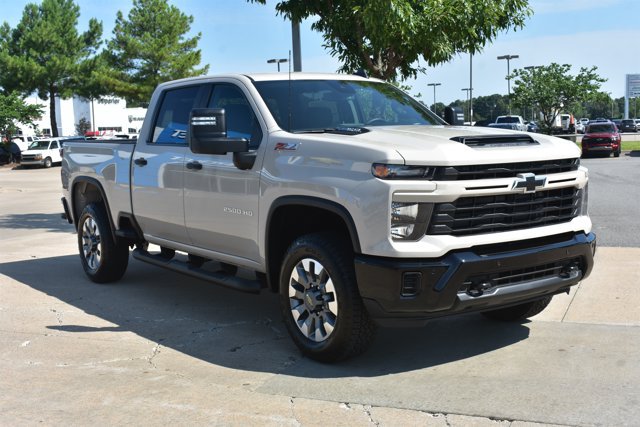 New 2026 Chevrolet Silverado 2500 Custom w/ Custom Value Package AWD/4WD image 3