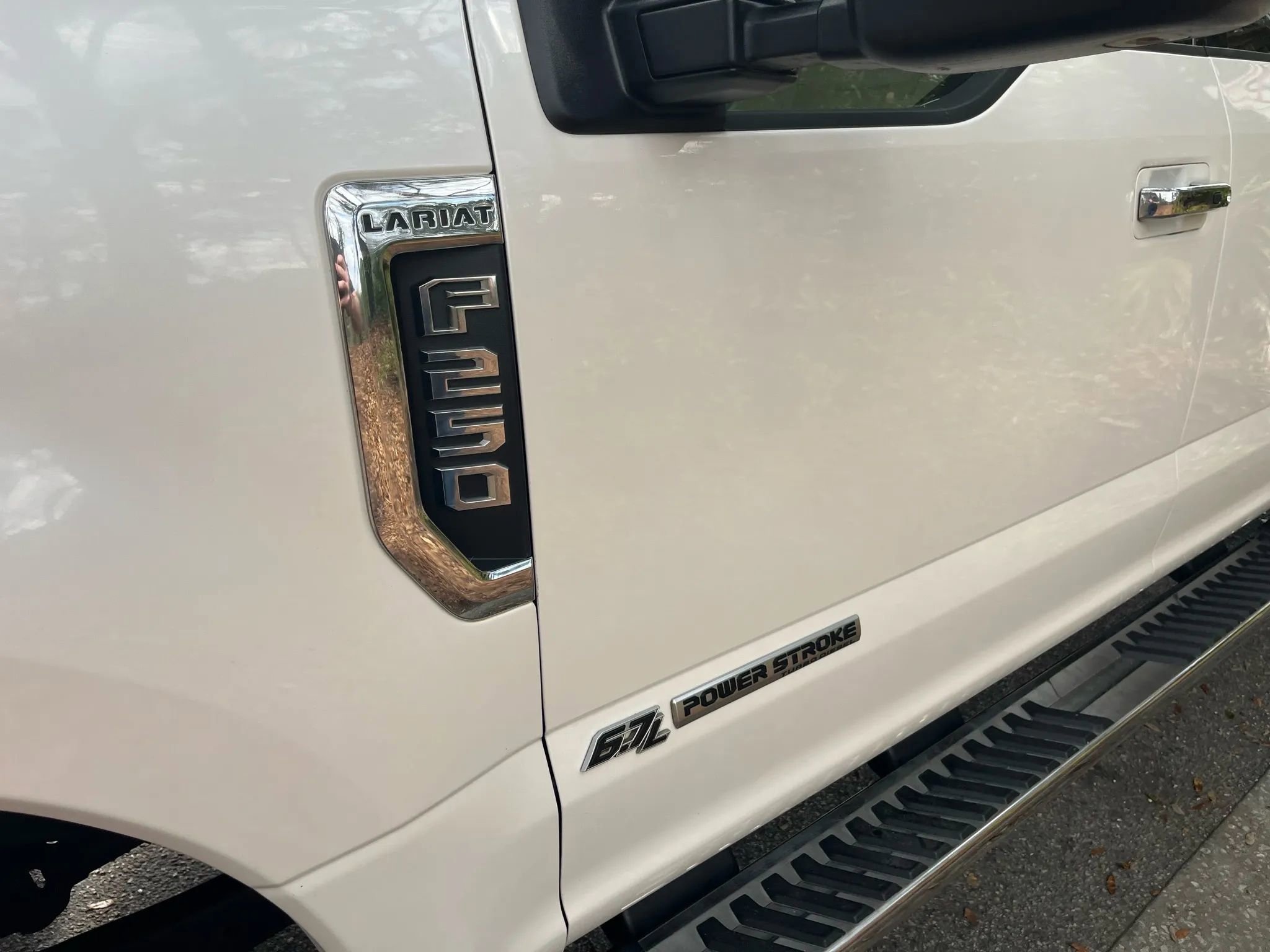 Used 2019 Ford F250 Lariat w/ Lariat Ultimate Package AWD/4WD image 15