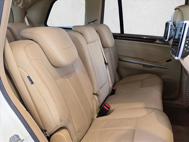 Used 2012 Mercedes-Benz GL 550 4MATIC image 21
