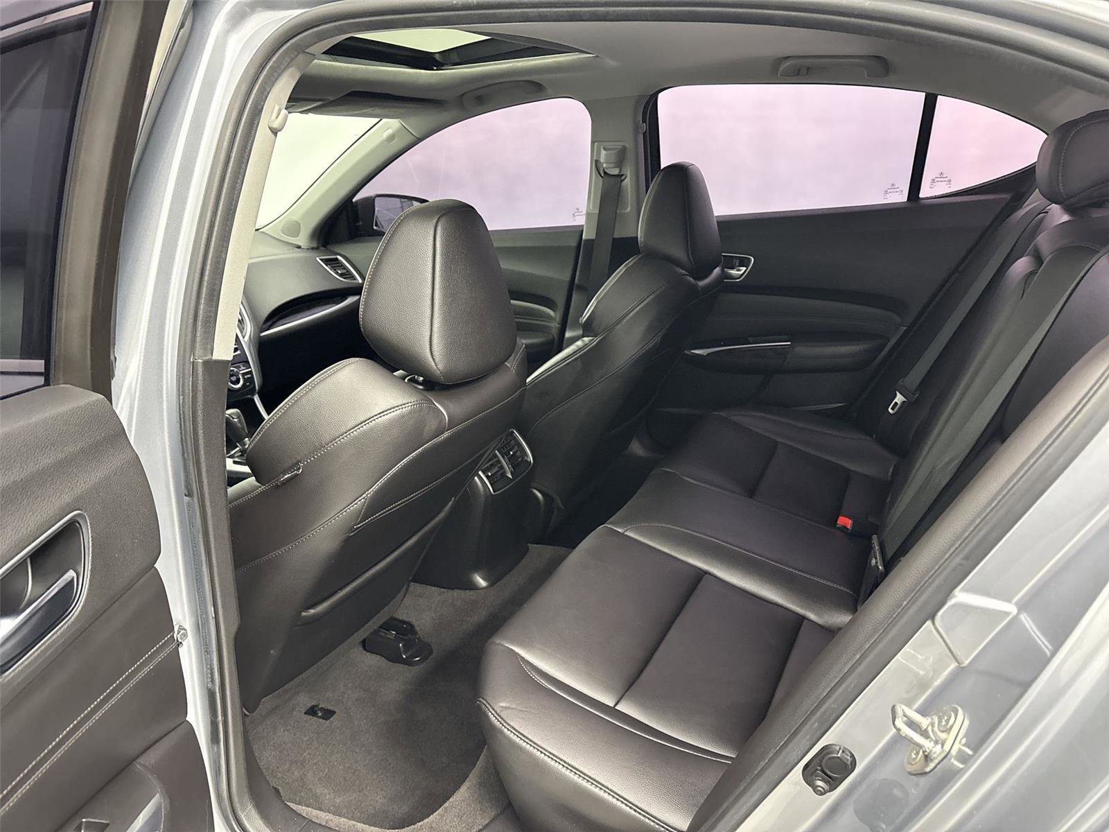 Used 2019 Acura TLX image 29