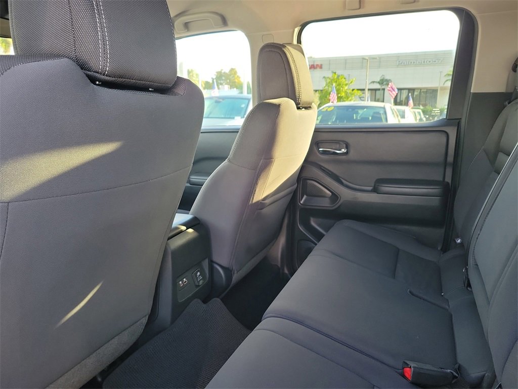 Certified 2023 Nissan Frontier SV w/ Technology Package image 9