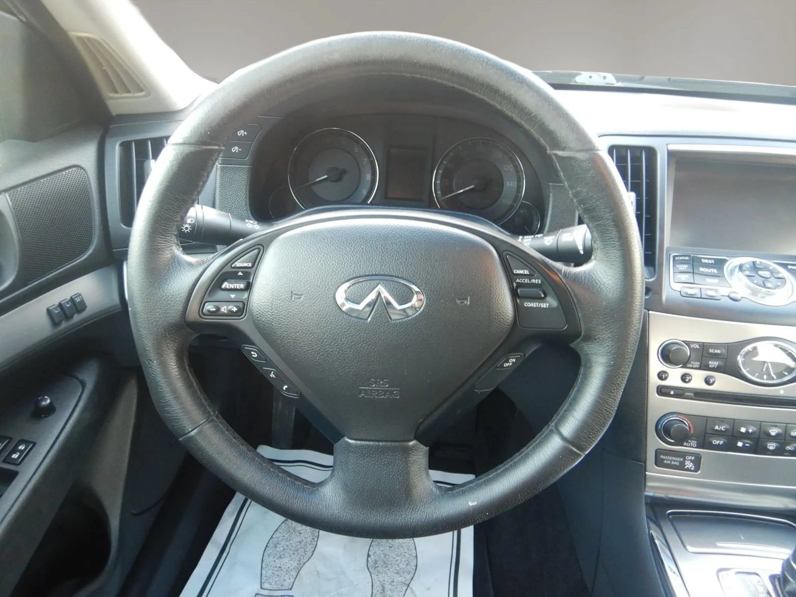 Used 2013 INFINITI G37 x Sedan w/ Premium Pkg AWD/4WD image 12