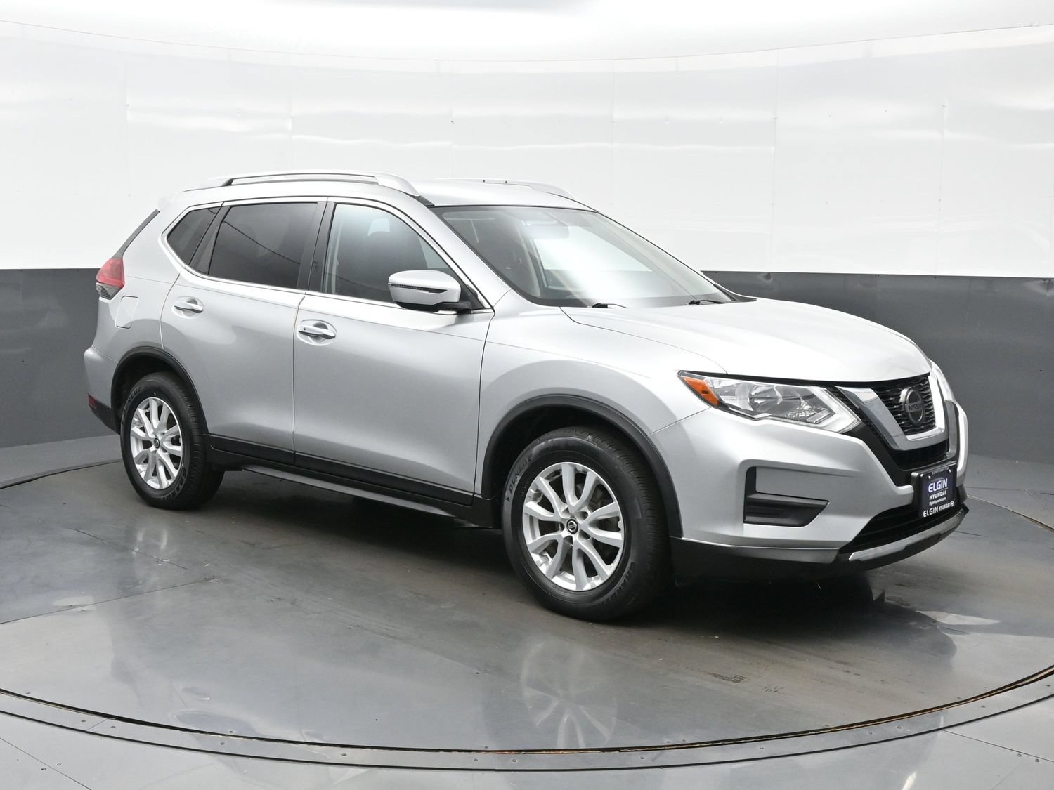 Used 2018 Nissan Rogue SV FWD image 8