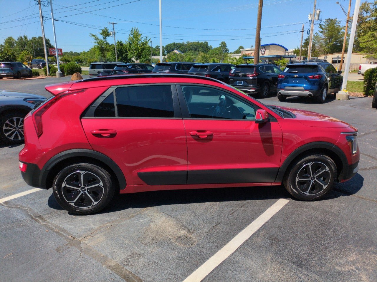 Used 2023 Kia Niro EX FWD image 8