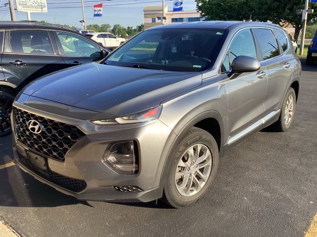 Used 2019 Hyundai Santa Fe SE FWD image 2