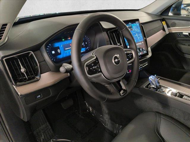 New 2026 Volvo XC90 B5 Plus w/ Protection Package AWD/4WD image 3