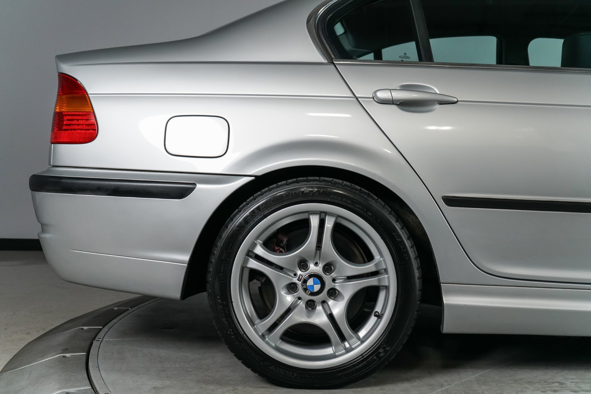 Used 2004 BMW 330i Sedan RWD image 69
