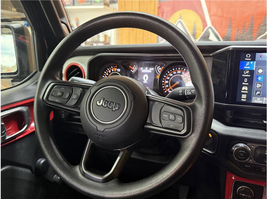 Used 2024 Jeep Gladiator Sport image 18