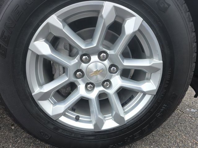 Used 2023 Chevrolet Silverado 1500 LT AWD/4WD image 8
