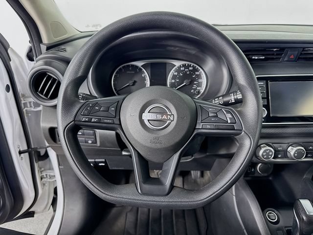 Used 2023 Nissan Kicks S FWD image 12