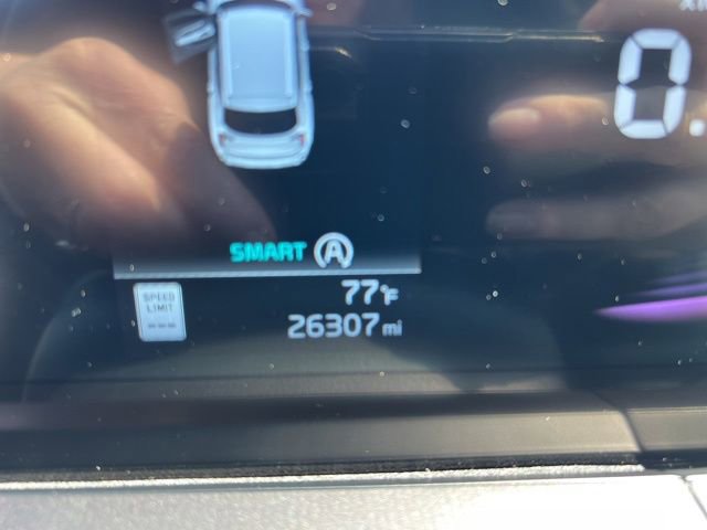 Used 2025 Kia Telluride S image 12