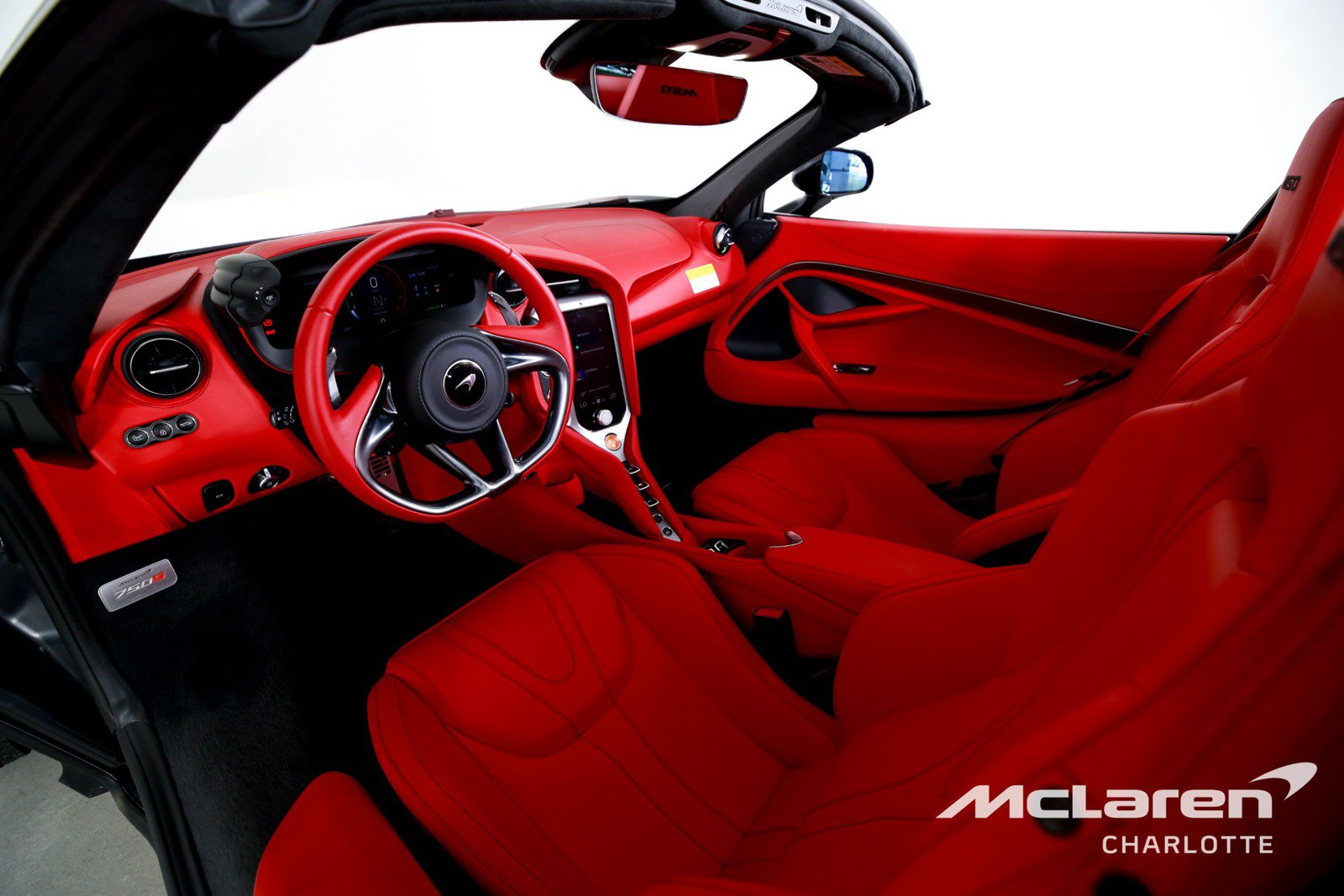 Used 2026 McLaren 750S Spider RWD image 14