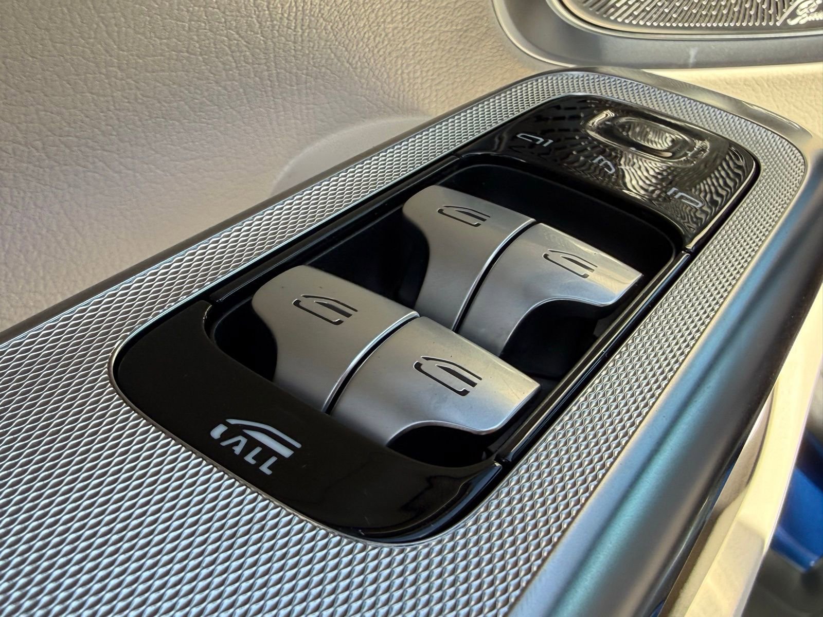 New 2026 Mercedes-Benz CLE 300 4MATIC Cabriolet image 16