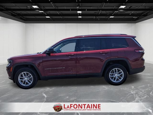 Used 2024 Jeep Grand Cherokee L Laredo AWD/4WD image 2