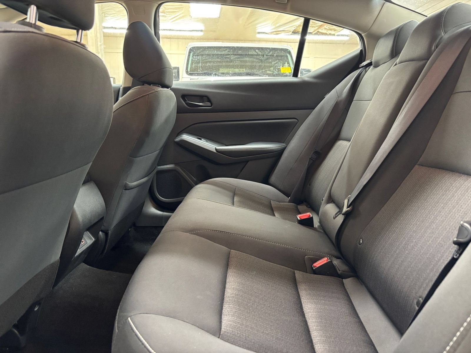 Used 2025 Nissan Altima 2.5 SV FWD image 25