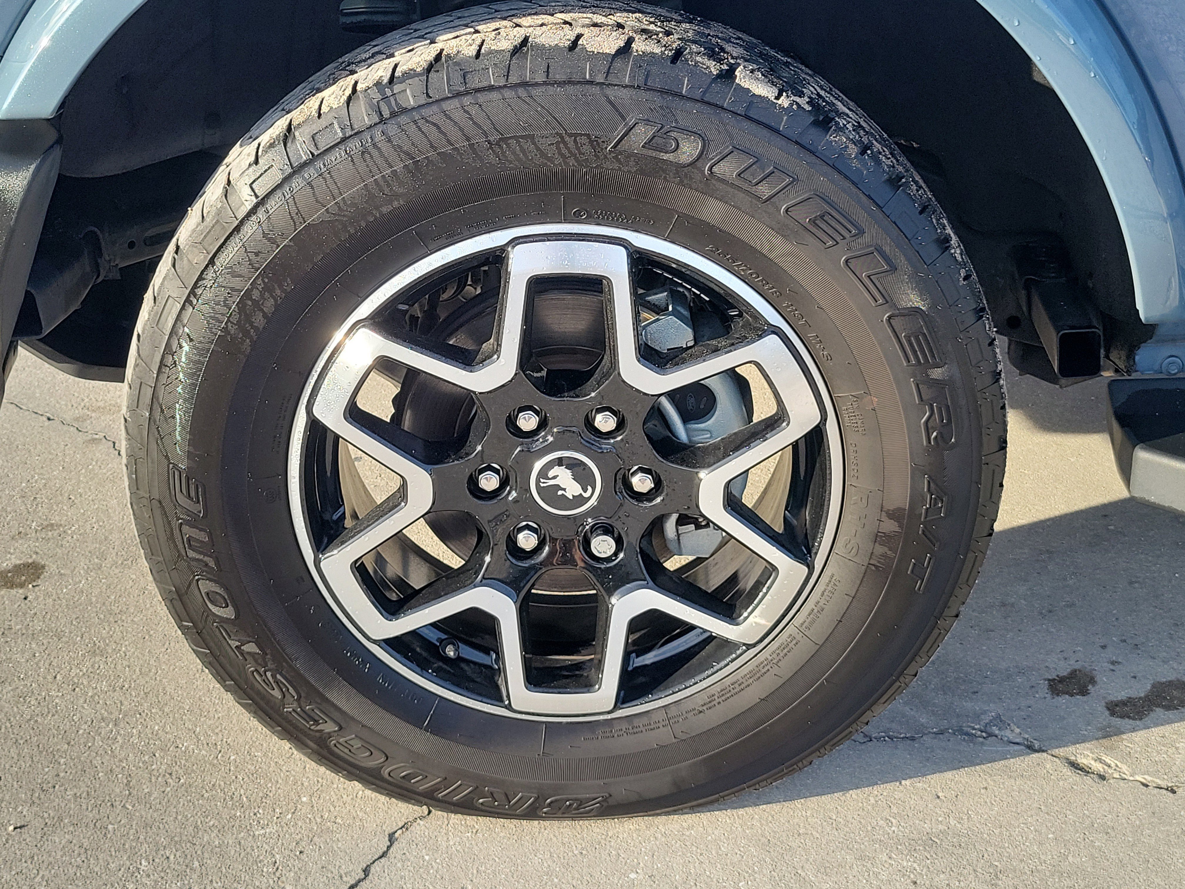 Used 2023 Ford Bronco Outer Banks image 10