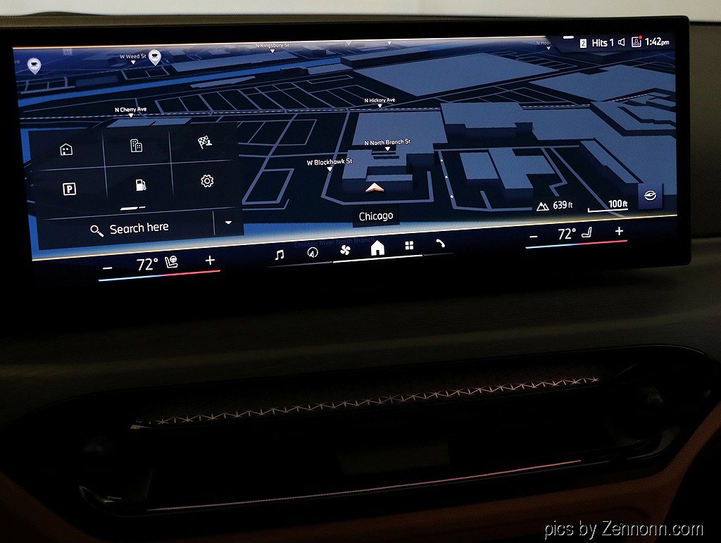 Used 2025 BMW 330i xDrive Sedan w/ M Sport Package image 19