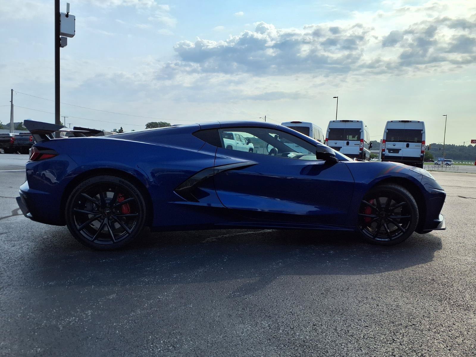 New 2027 Chevrolet Corvette Stingray Coupe w/ Z51 Performance Package RWD image 32