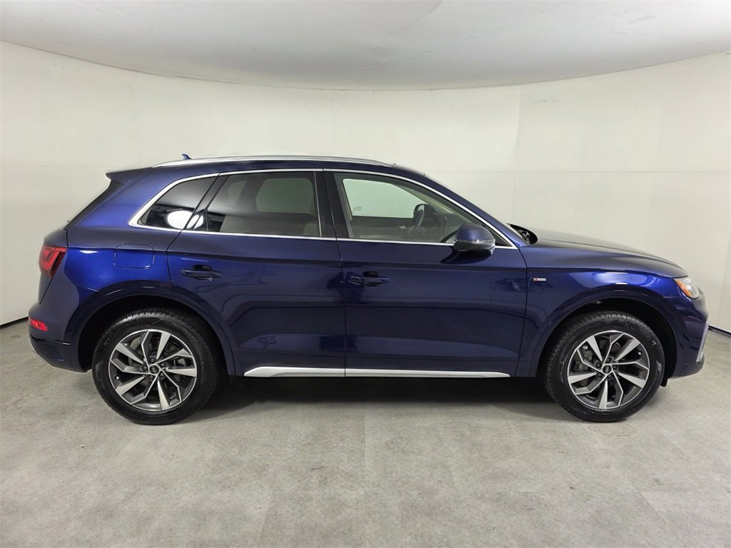 Used 2024 Audi Q5 2.0T Premium image 3