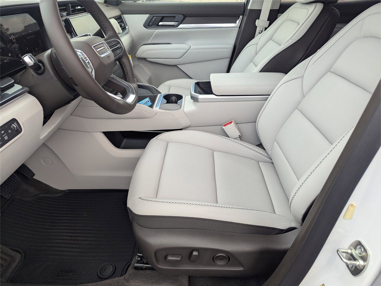 New 2026 GMC Terrain Denali image 15