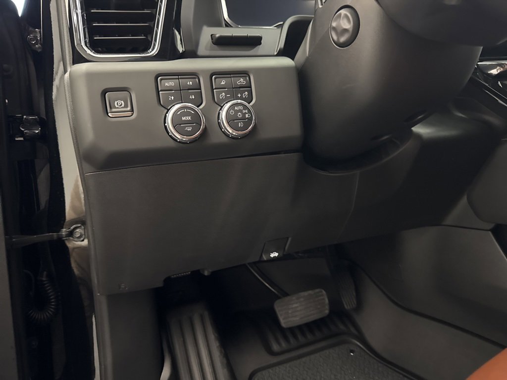 Used 2025 GMC Sierra 1500 Denali Ultimate image 12