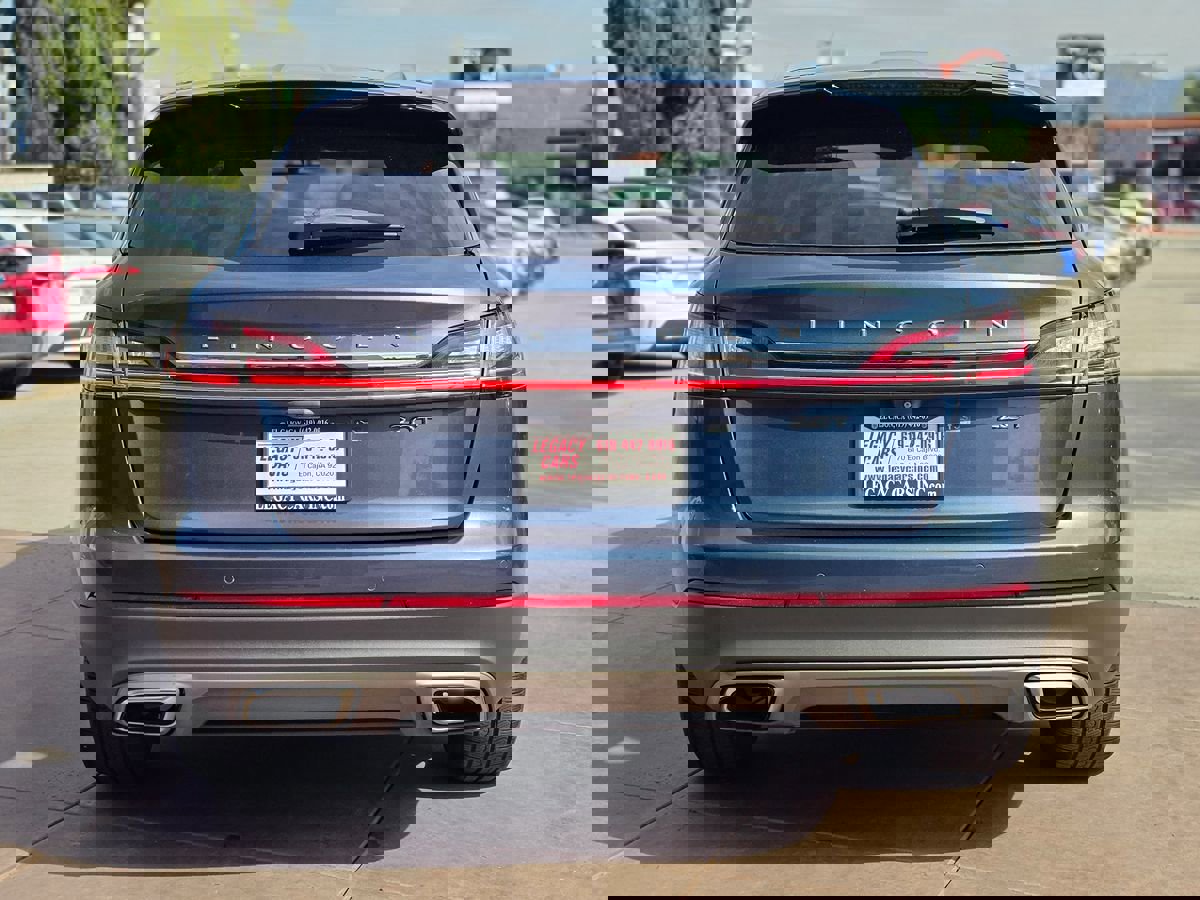 Used 2019 Lincoln Nautilus Reserve image 12