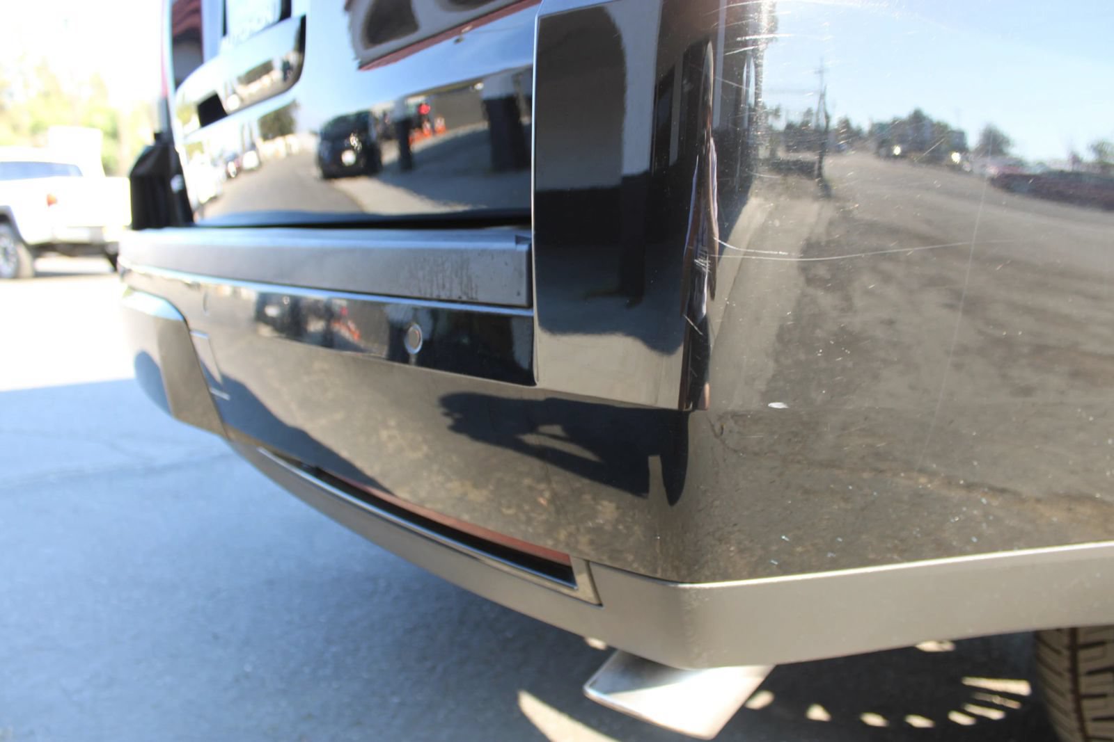Used 2016 Cadillac Escalade Platinum AWD/4WD image 43