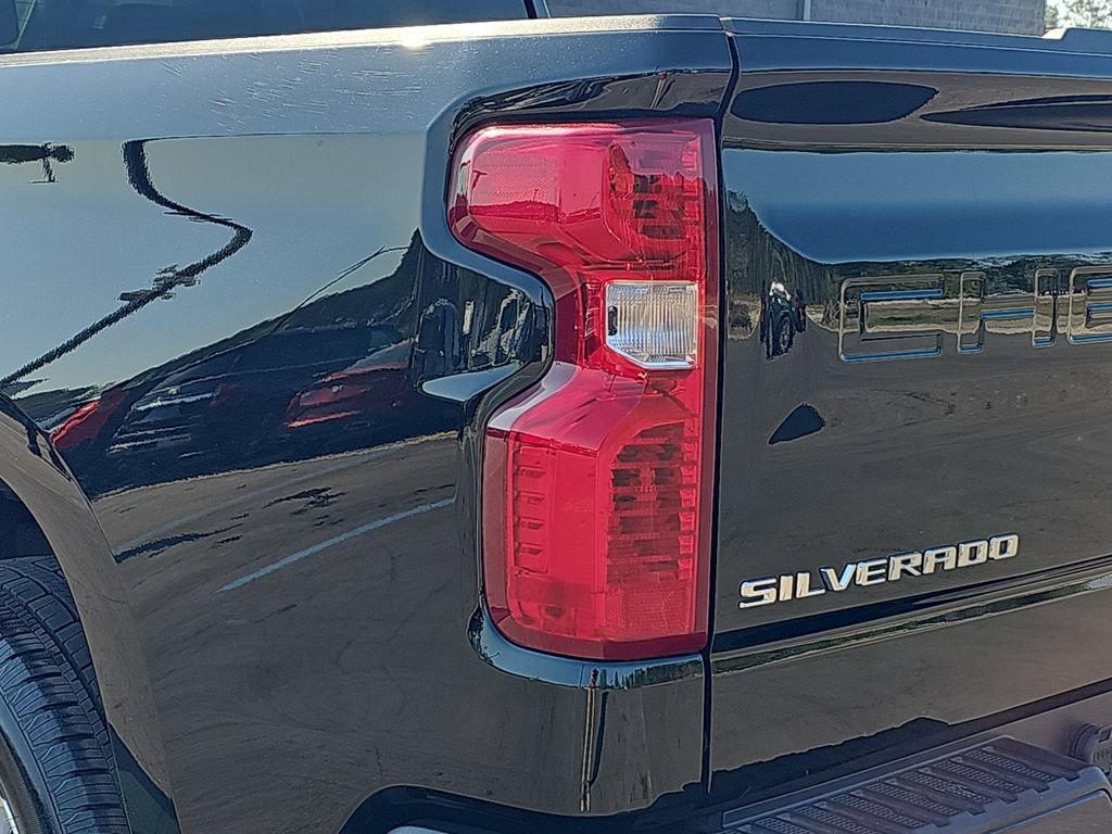 Used 2024 Chevrolet Silverado 1500 Custom image 37