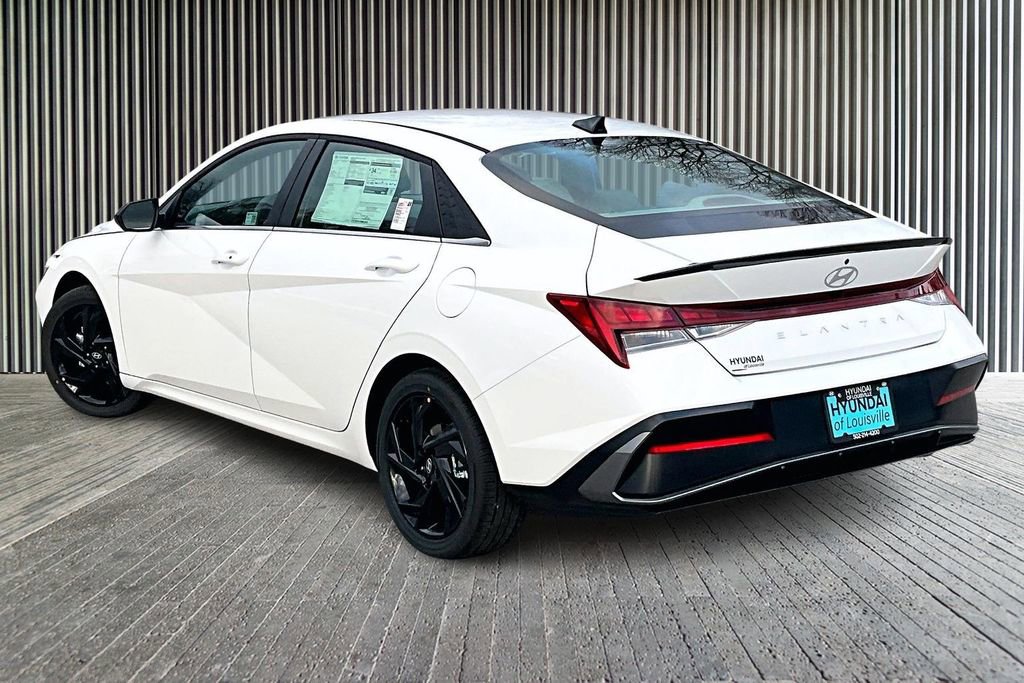 New 2026 Hyundai Elantra SEL Sport image 3