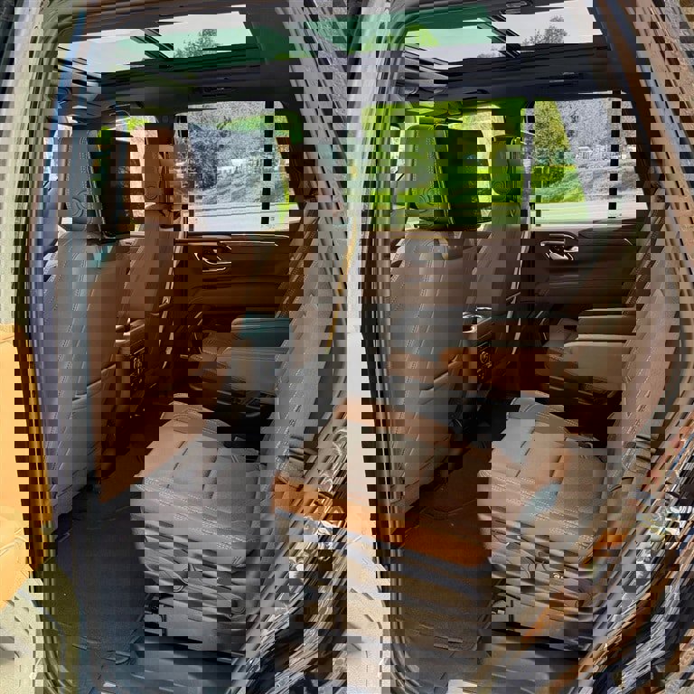 Used 2023 Chevrolet Tahoe High Country AWD/4WD image 10