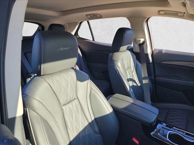Used 2023 Buick Envision Avenir image 15