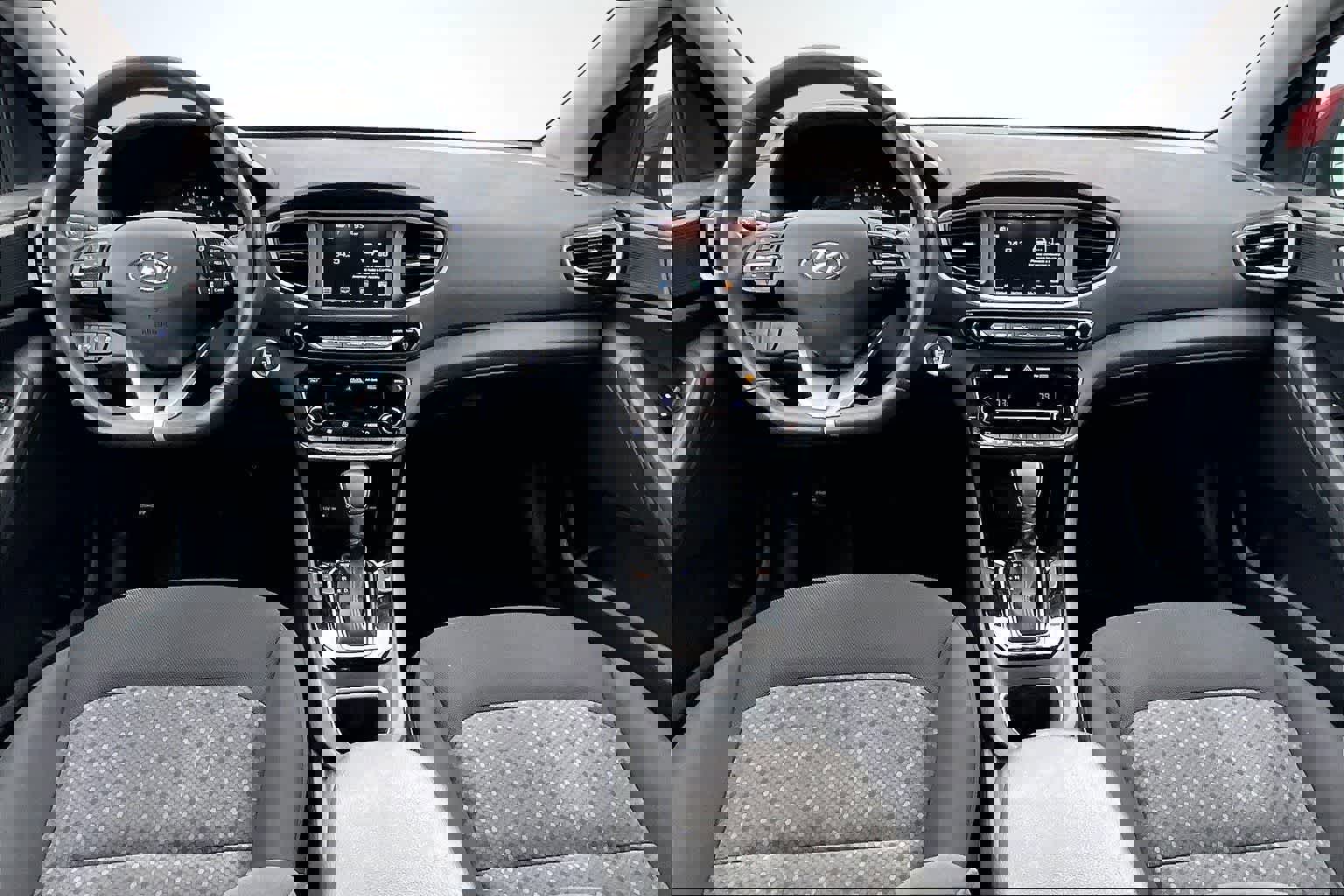 Used 2019 Hyundai Ioniq SEL image 10