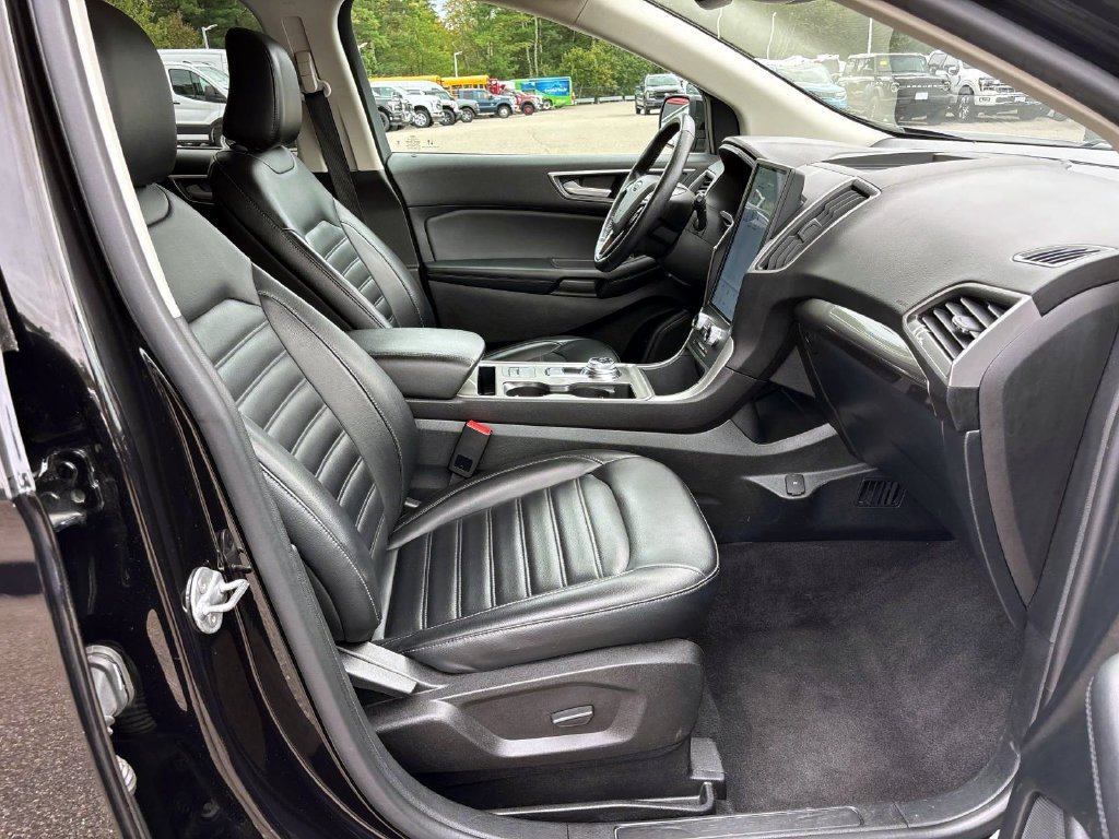Used 2024 Ford Edge SEL AWD/4WD image 13
