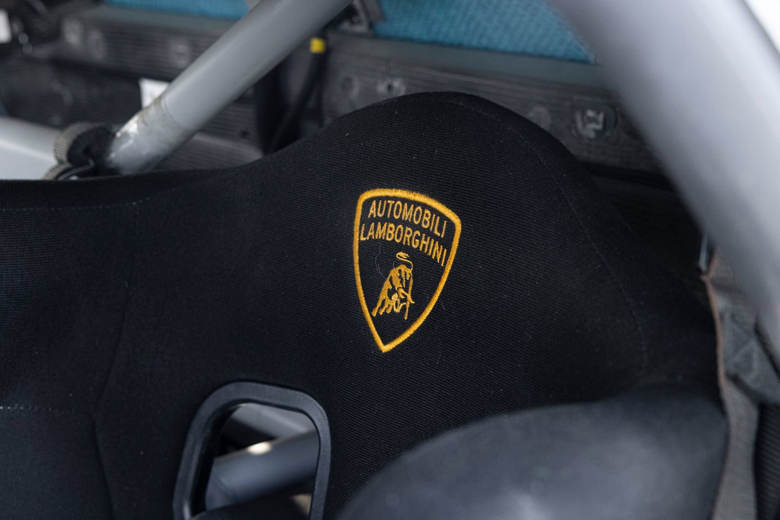 Used 2022 Lamborghini Huracan EVO RWD image 27