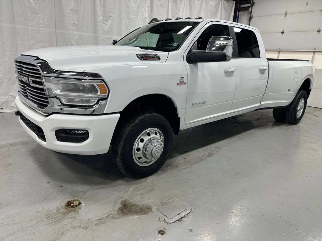 Used 2024 RAM 3500 Laramie image 3