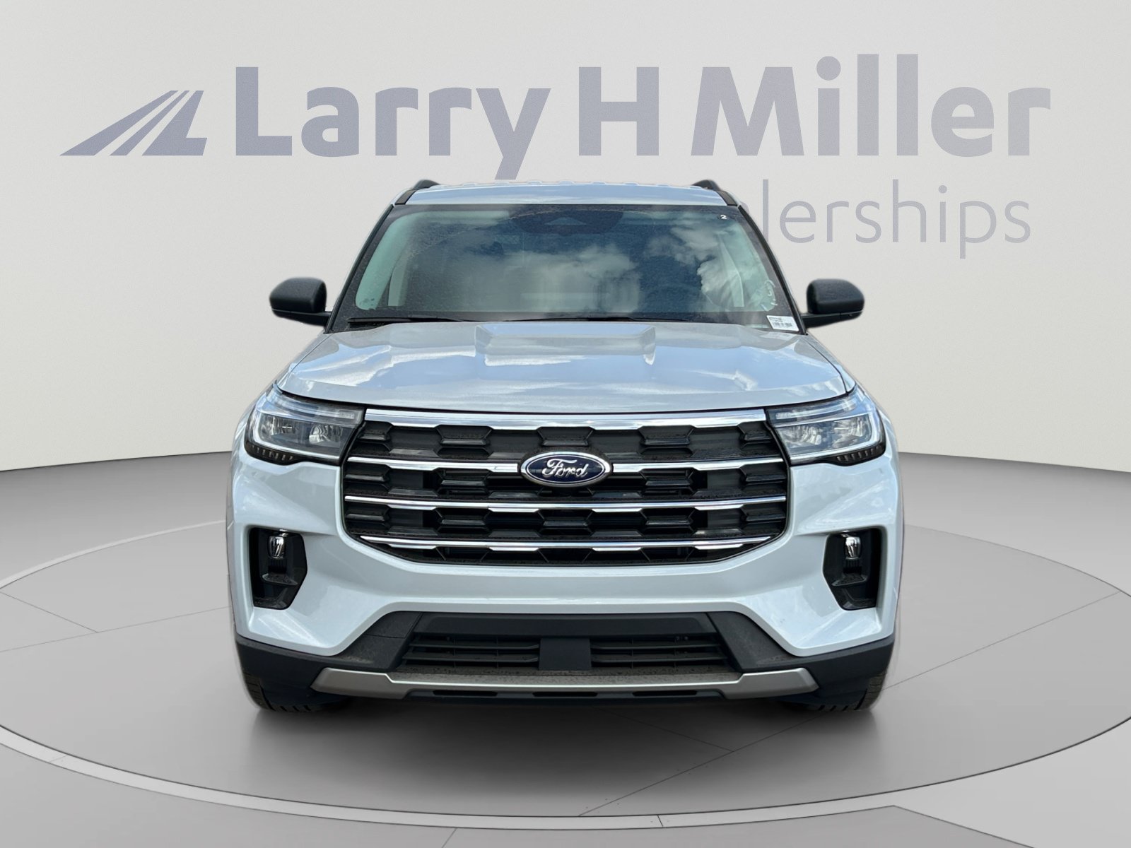 New 2026 Ford Explorer Active w/ Active Comfort Package RWD image 8