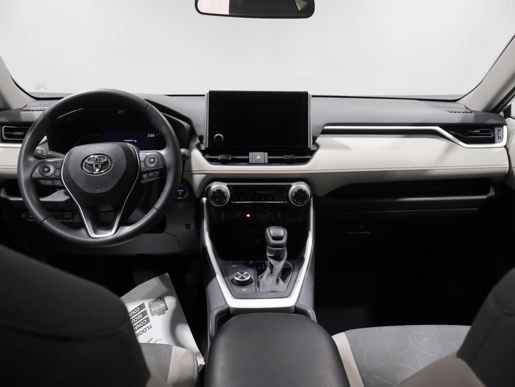 Used 2024 Toyota RAV4 XLE w/ Convenience Package AWD/4WD image 16