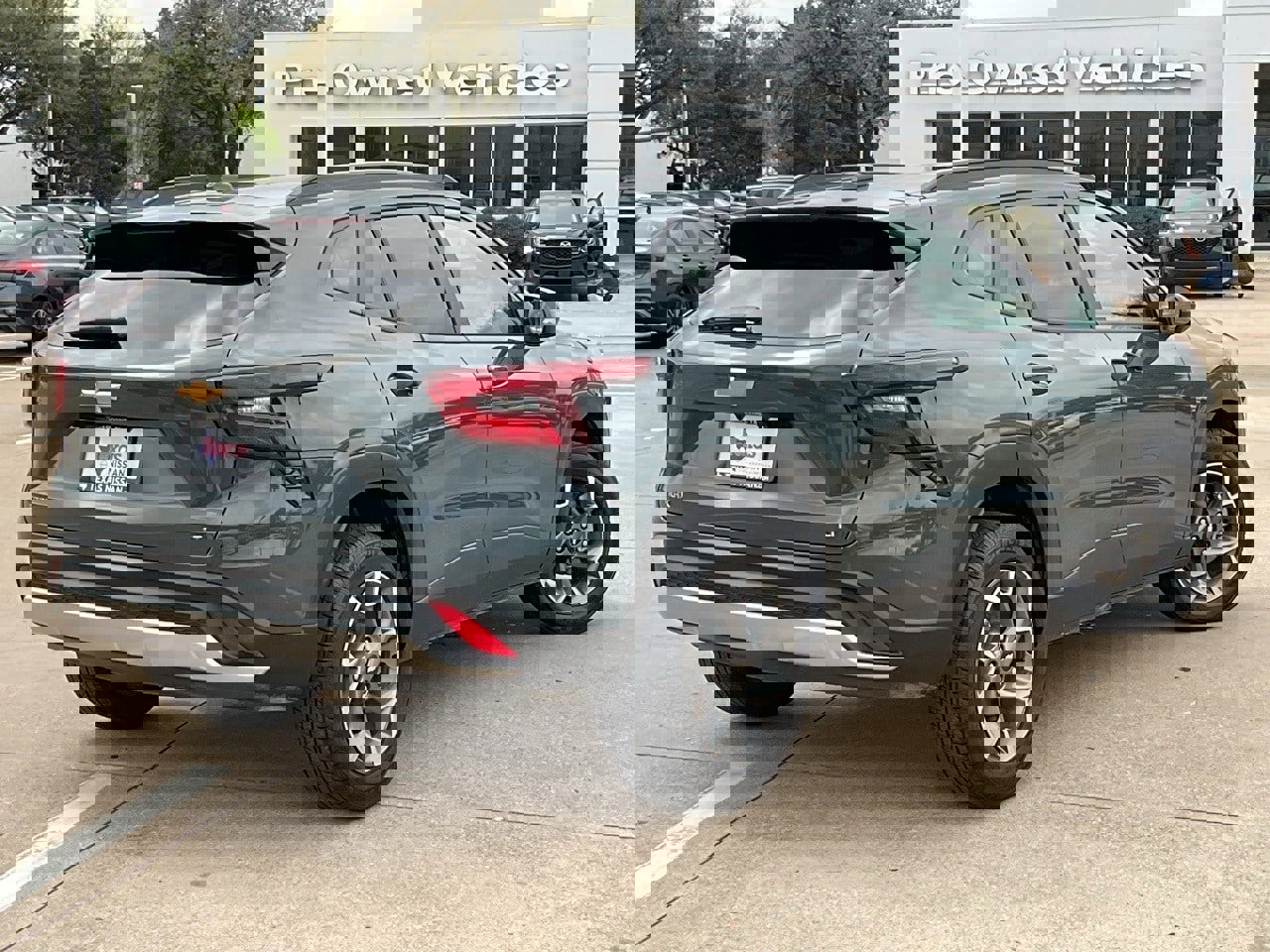 Used 2025 Chevrolet Trax LT w/ LT Convenience Package image 5