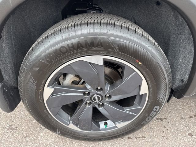 Certified 2024 Nissan Rogue SV w/ SV Premium Package image 34