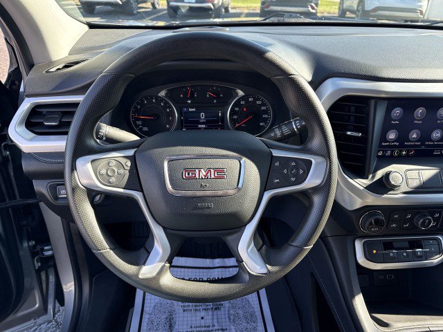 Certified 2023 GMC Acadia SLE w/ Driver Convenience Package image 11