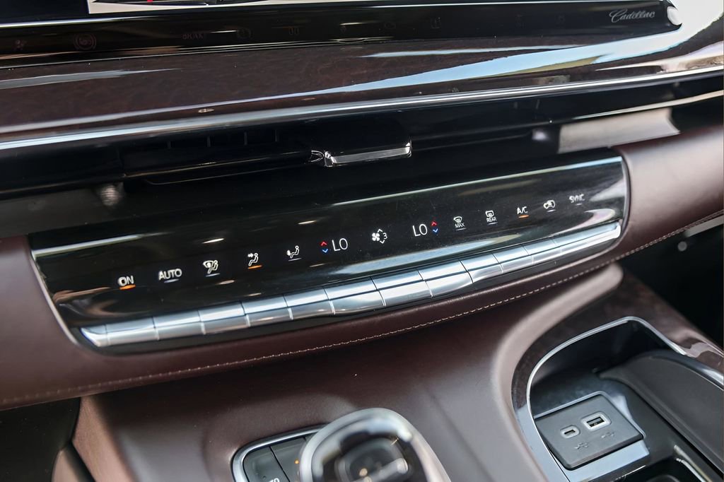 Certified 2023 Cadillac Escalade Sport Platinum image 18