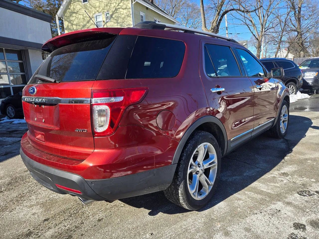 Used 2014 Ford Explorer Limited w/ Equipment Group 301A AWD/4WD image 6