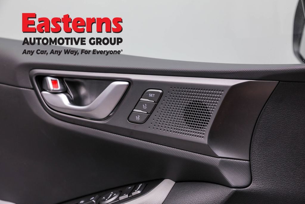 Used 2022 Hyundai Ioniq Limited image 21