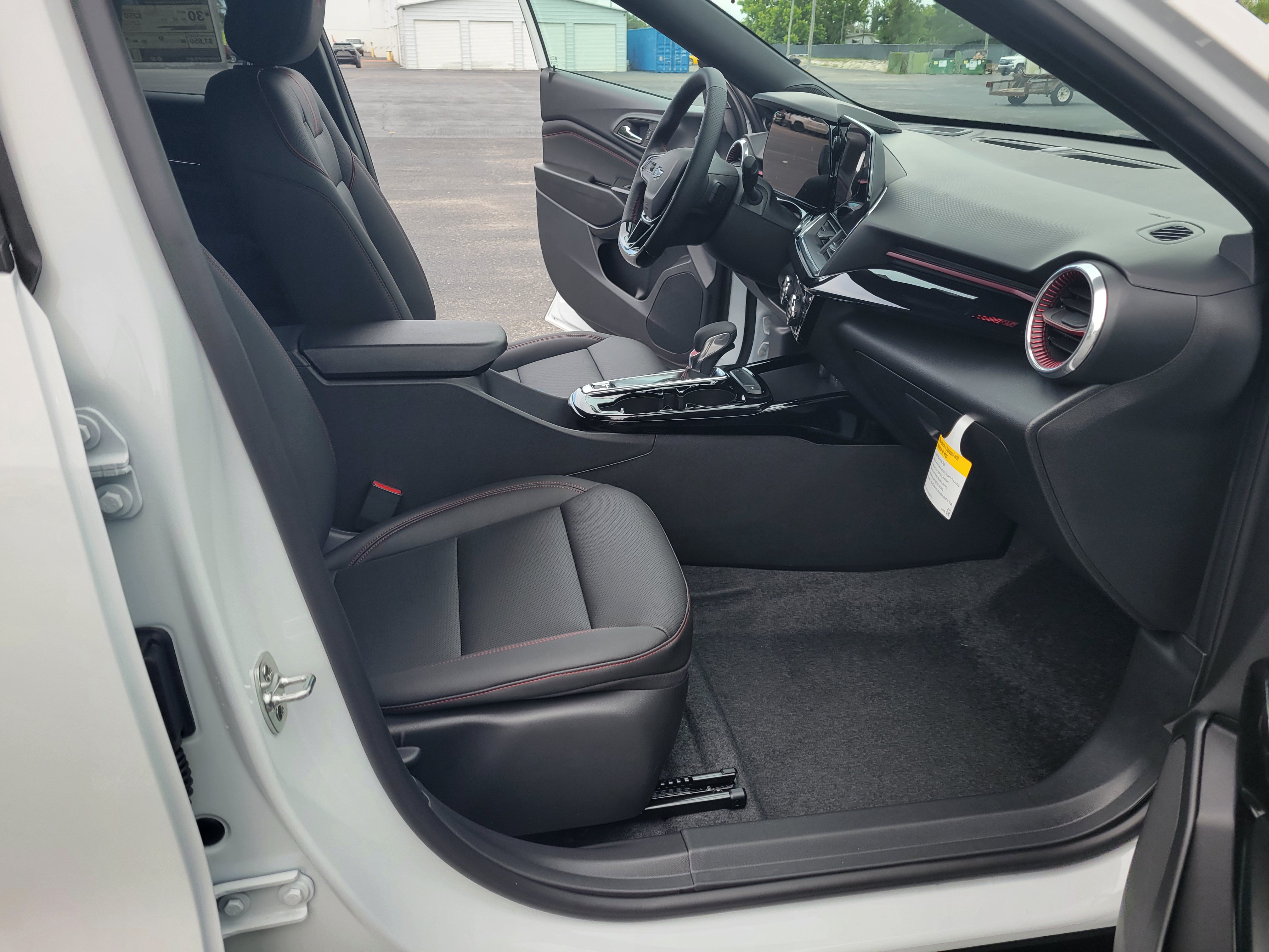 New 2026 Chevrolet Trax RS w/ Driver Confidence Package FWD image 26