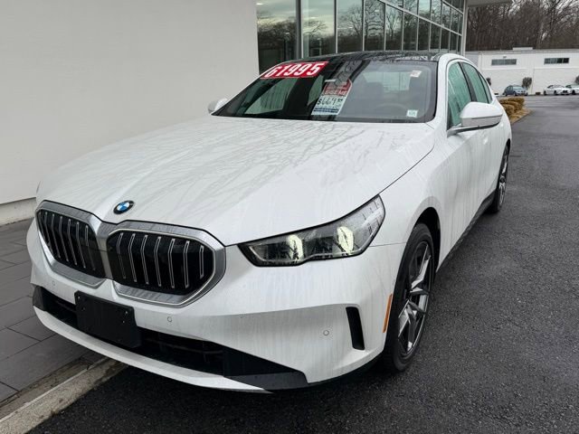 Used 2026 BMW 530i xDrive w/ Executive Package image 3