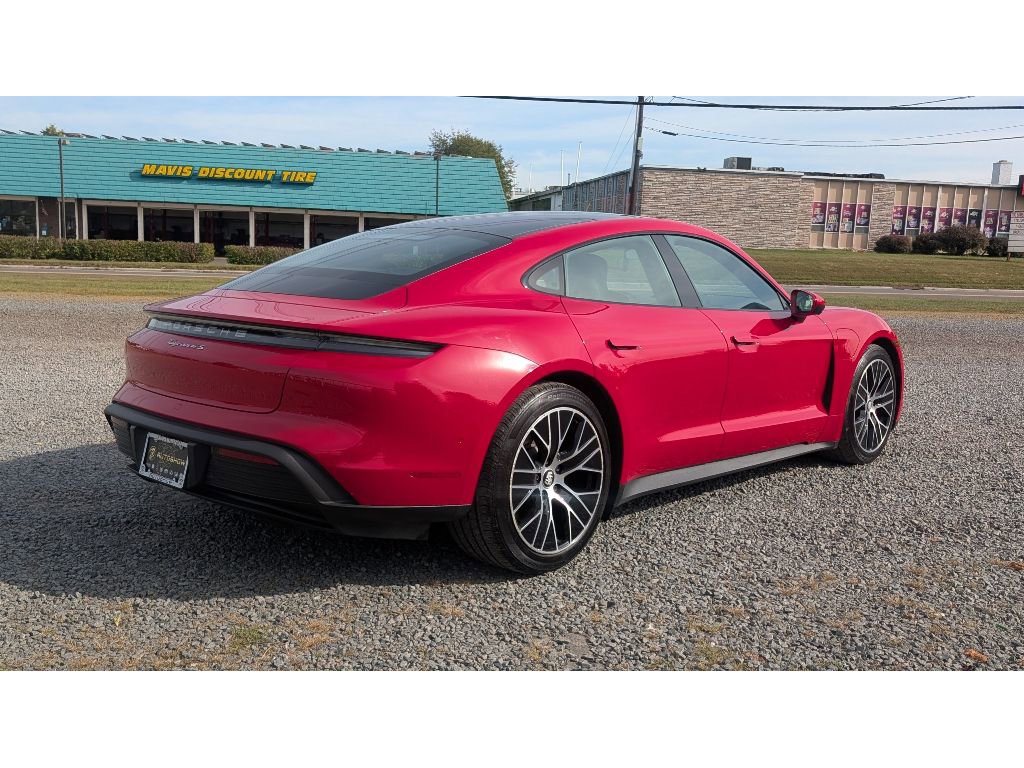 Used 2020 Porsche Taycan 4S image 7