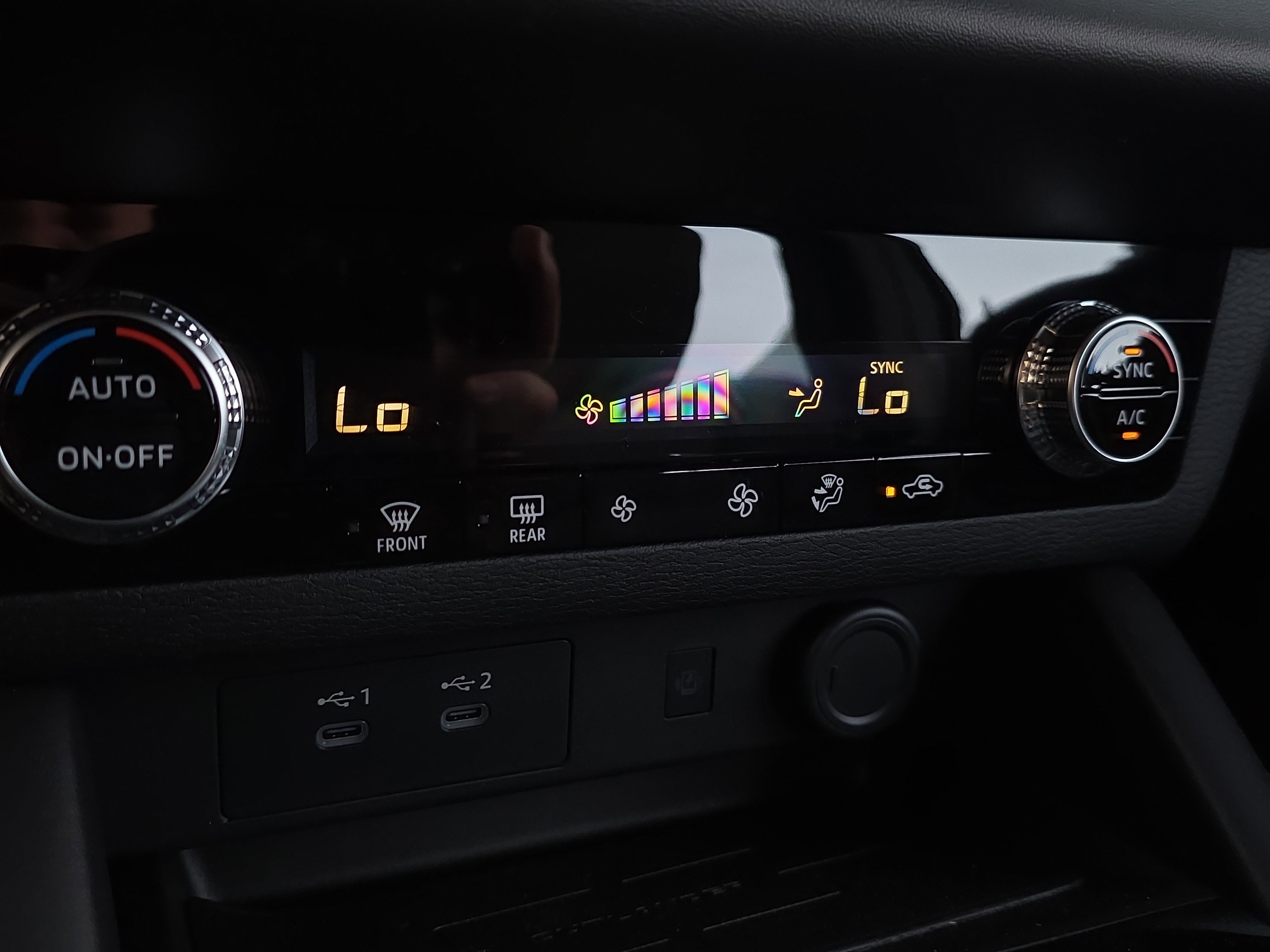 New 2025 Mitsubishi Outlander SE image 15