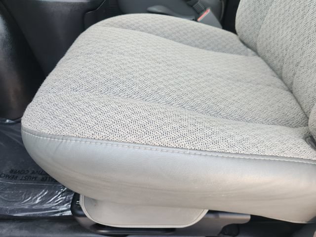 Used 2025 Chevrolet Express 3500 LS RWD image 27
