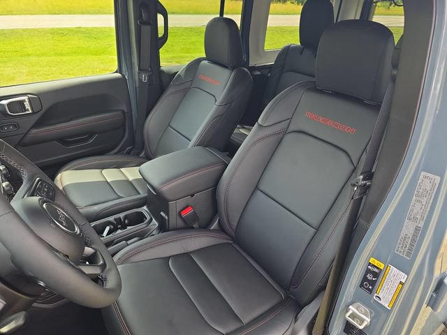 Used 2026 Jeep Wrangler Unlimited Rubicon AWD/4WD image 15