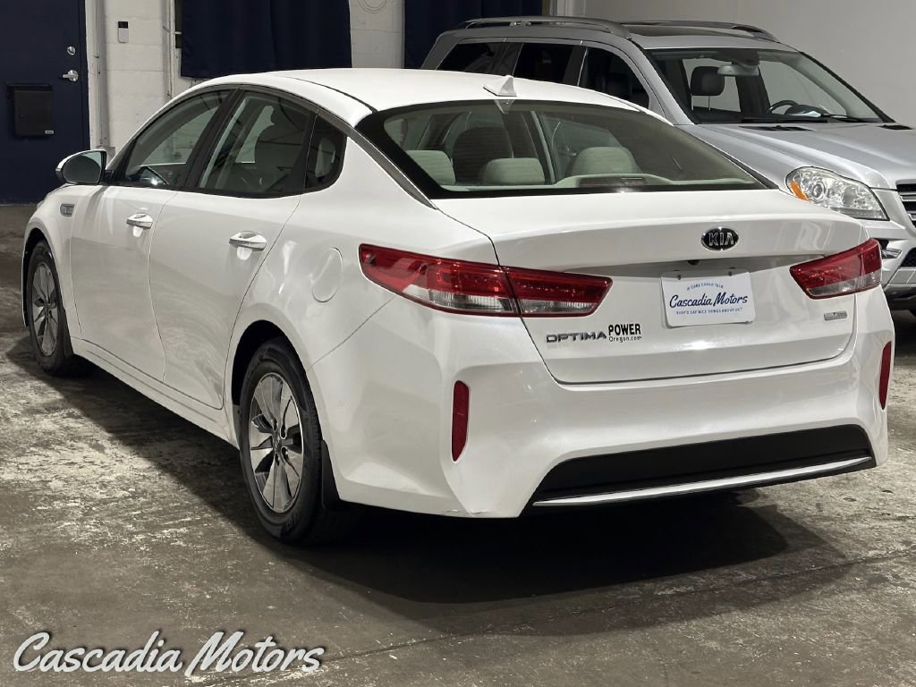 Used 2017 Kia Optima Premium FWD image 4